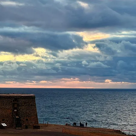 Casa Patrizia A Modern Ocean View Surf & Beaches Walk In Elcotillo 公寓 Cotillo