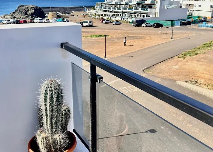 Casa Patrizia A Modern Ocean View Surf & Beaches Walk In Elcotillo * Cotillo