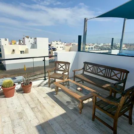 Casa Patrizia A Modern Ocean View Surf & Beaches Walk In Elcotillo * El Cotillo (Fuerteventura)