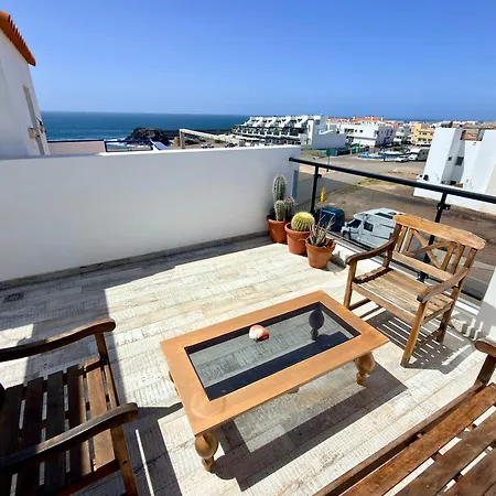 Casa Patrizia A Modern Ocean View Surf & Beaches Walk In Elcotillo דירה