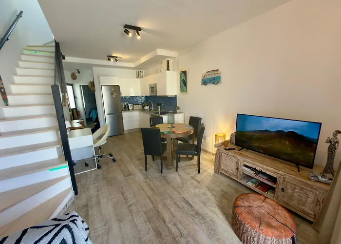 Casa Patrizia A Modern Ocean View Surf & Beaches Walk In Elcotillo Apartment *